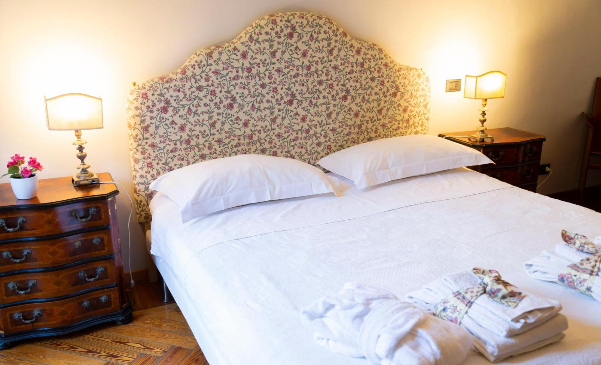 טורינו La Luna E I Falo Luxury Accomodation מראה חיצוני תמונה