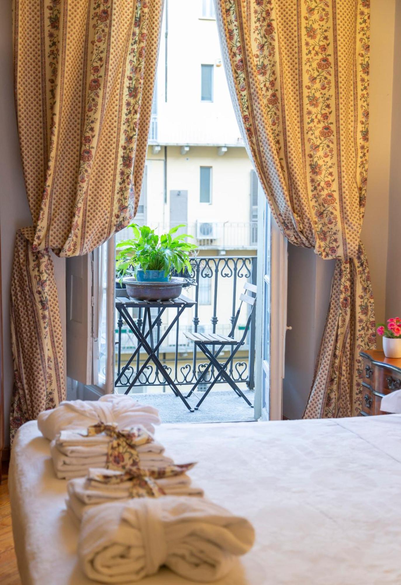 טורינו La Luna E I Falo Luxury Accomodation מראה חיצוני תמונה