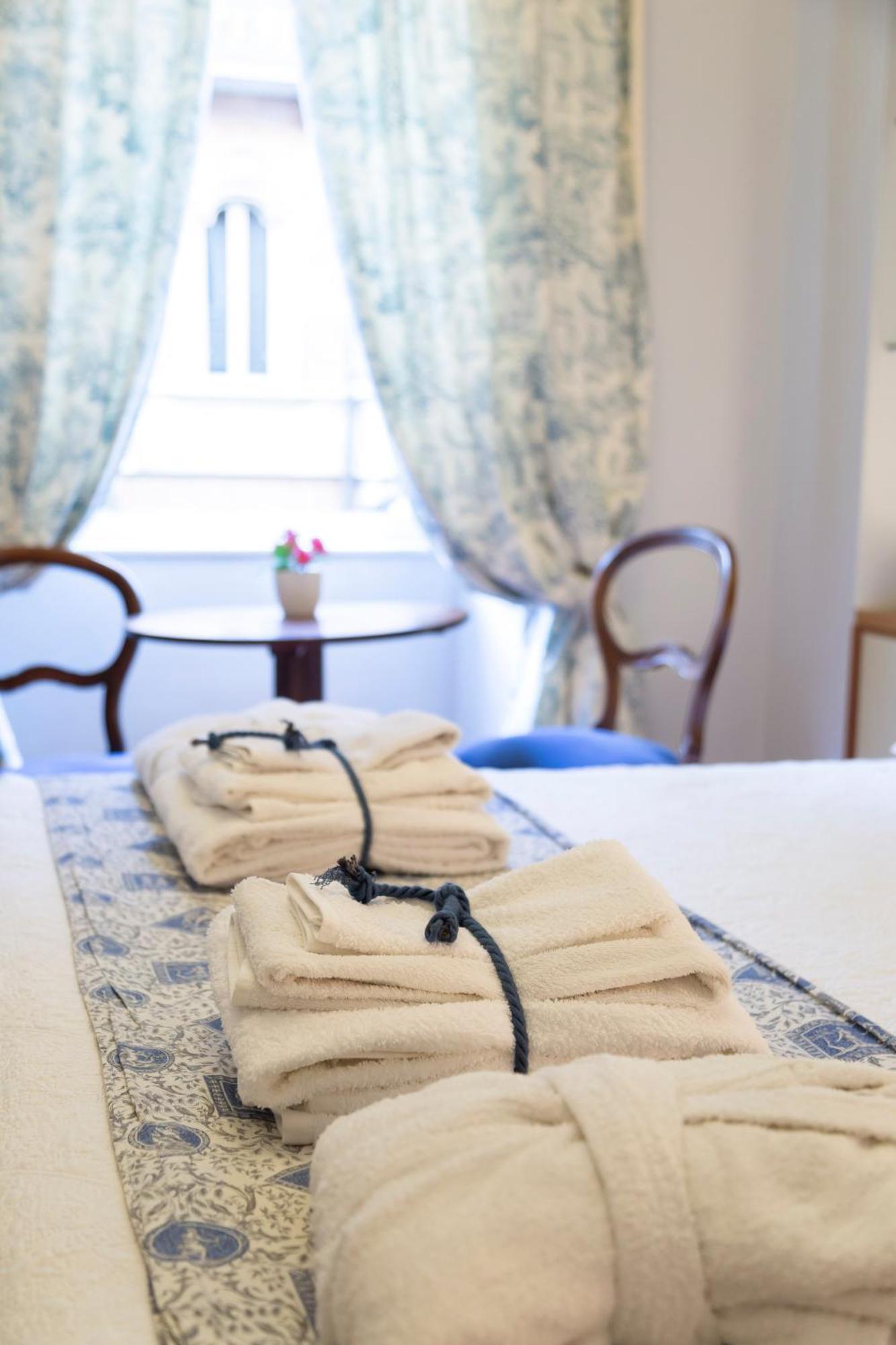 טורינו La Luna E I Falo Luxury Accomodation מראה חיצוני תמונה