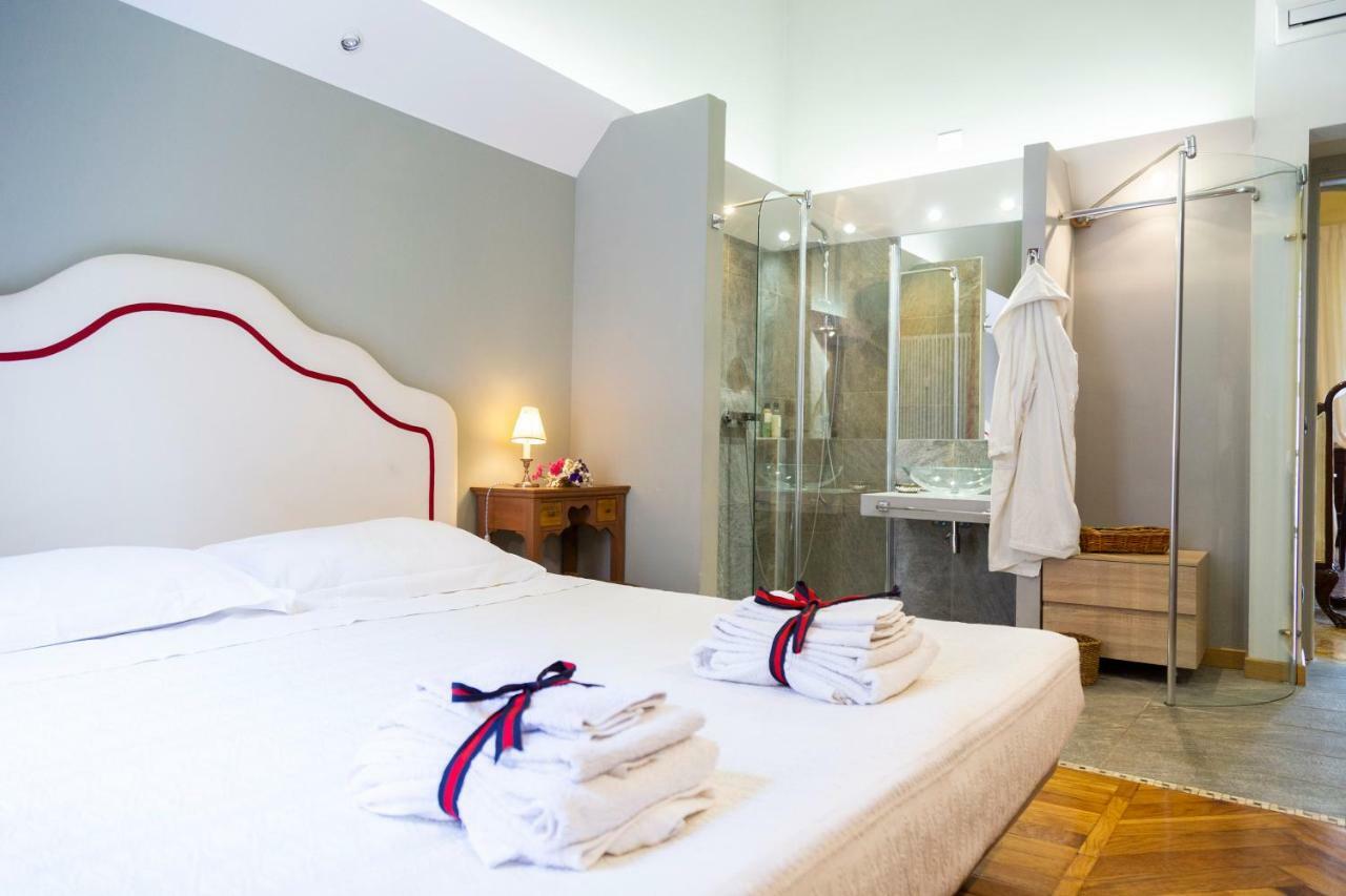 טורינו La Luna E I Falo Luxury Accomodation מראה חיצוני תמונה